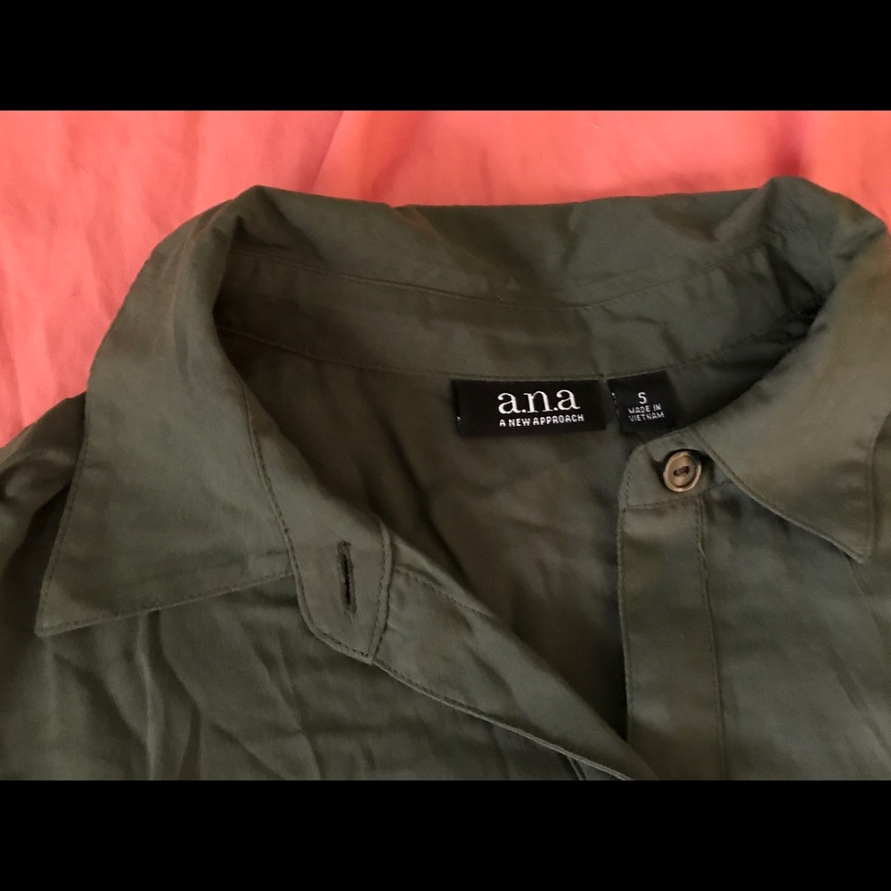 Shirt - Picture 2 of 2